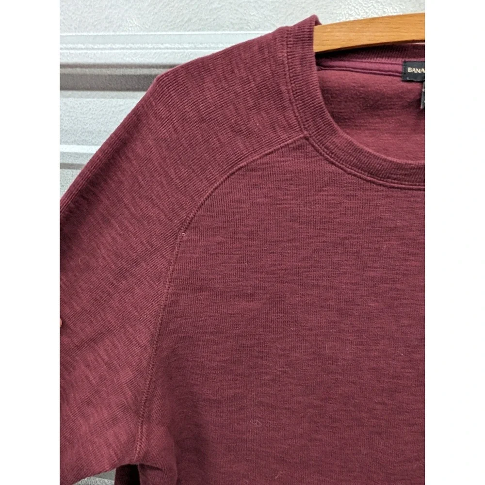 Banana Republic Men's Burgundy Slub Knit Raglan Long Sleeve Crewneck Shirt- XL